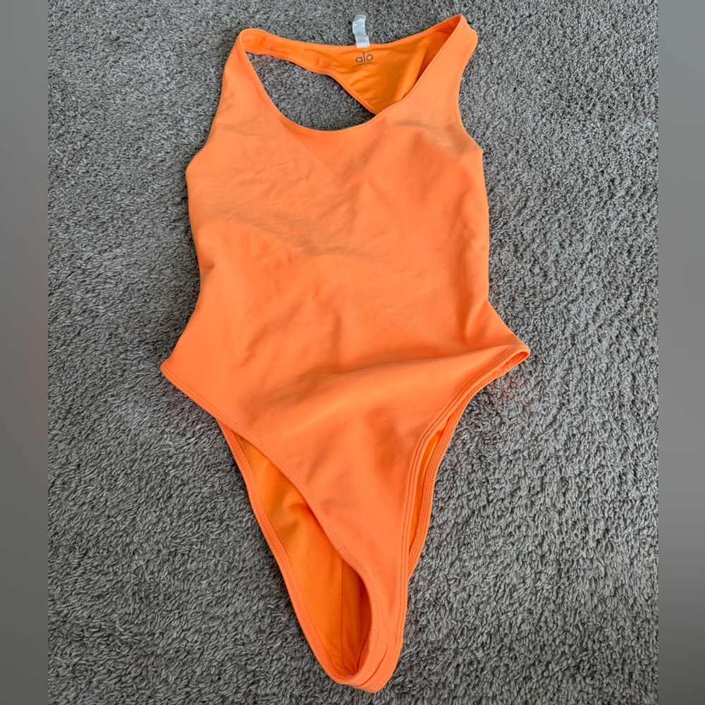 Alo Yoga Airlift Bodysuit / Orange / Small